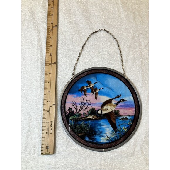 Vintage Stained Glass Geese Outdoor Wildlife Birds Round Window Sun-Catcher - Picture 2 of 3